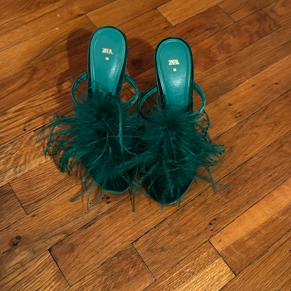 ZARA HEELS - Picture 1 of 4